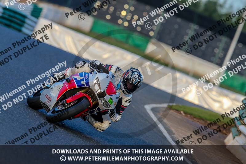 PJM Wedding Photography;enduro digital images;event digital images;eventdigitalimages;mallory park;mallory park photographs;mallory park trackday;mallory park trackday photographs;no limits trackdays;peter wileman photography;racing digital images;trackday digital images;trackday photos